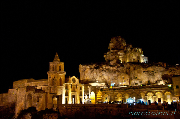 Capo d'anno fra Matera, Craco e Trani