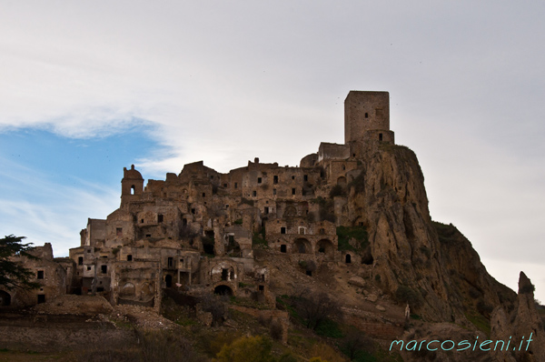 Capo d'anno fra Matera, Craco e Trani