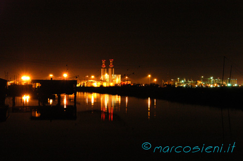 Baiona lagoon by night