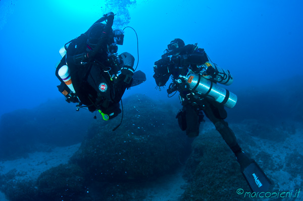 Ponza Diving - Andrea Donati insegna